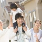 子供や親と同居中に妻が浮気した時に夫がとるべき３つの態度