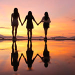 妻と浮気相手の二人の女性が結託して男を追い詰める！浮気の修羅場