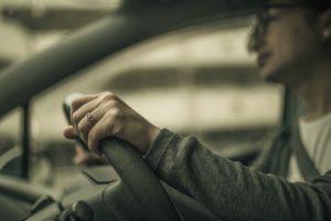 車内空間での心境の変化で兆候を掴む!|自分で浮気調査する方法