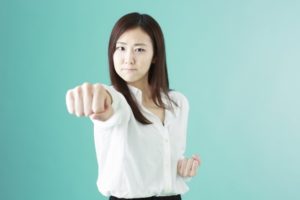 ストーカーを撃退!今日、今から使えるストーカー対策法